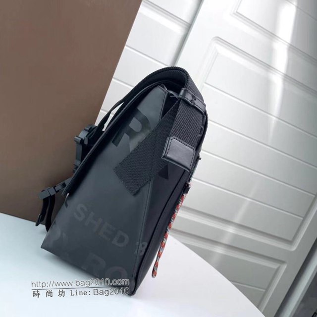 Burberry專櫃新款男包 巴寶莉男士單肩包 大容量信使包  db1158